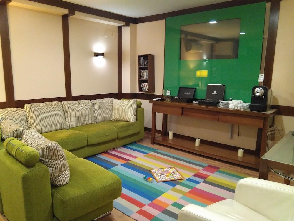 Suites Gran Via 44 Гранада Экстерьер фото