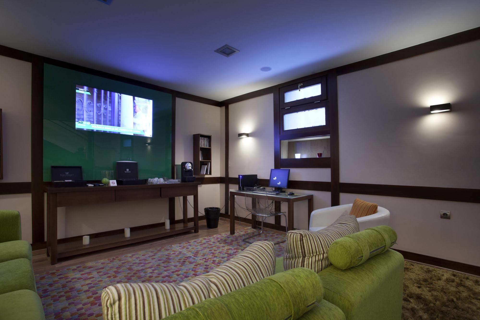 Suites Gran Via 44 Гранада Экстерьер фото